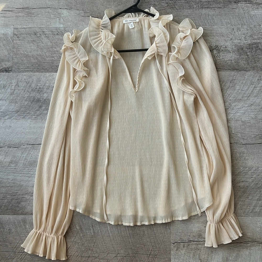 VICI Collection Cream Ruffle Detail Blouse